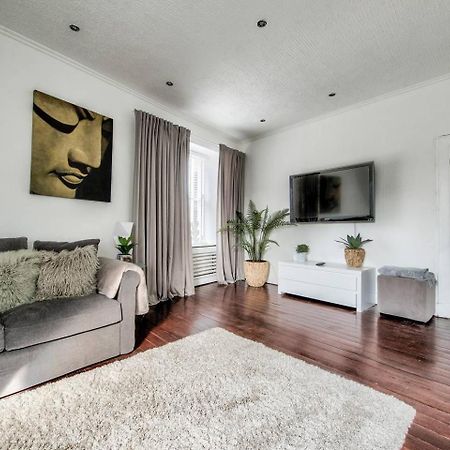 Guestready - Modern 2Br Home On The Royal Mile! Edinburgh Exterior photo